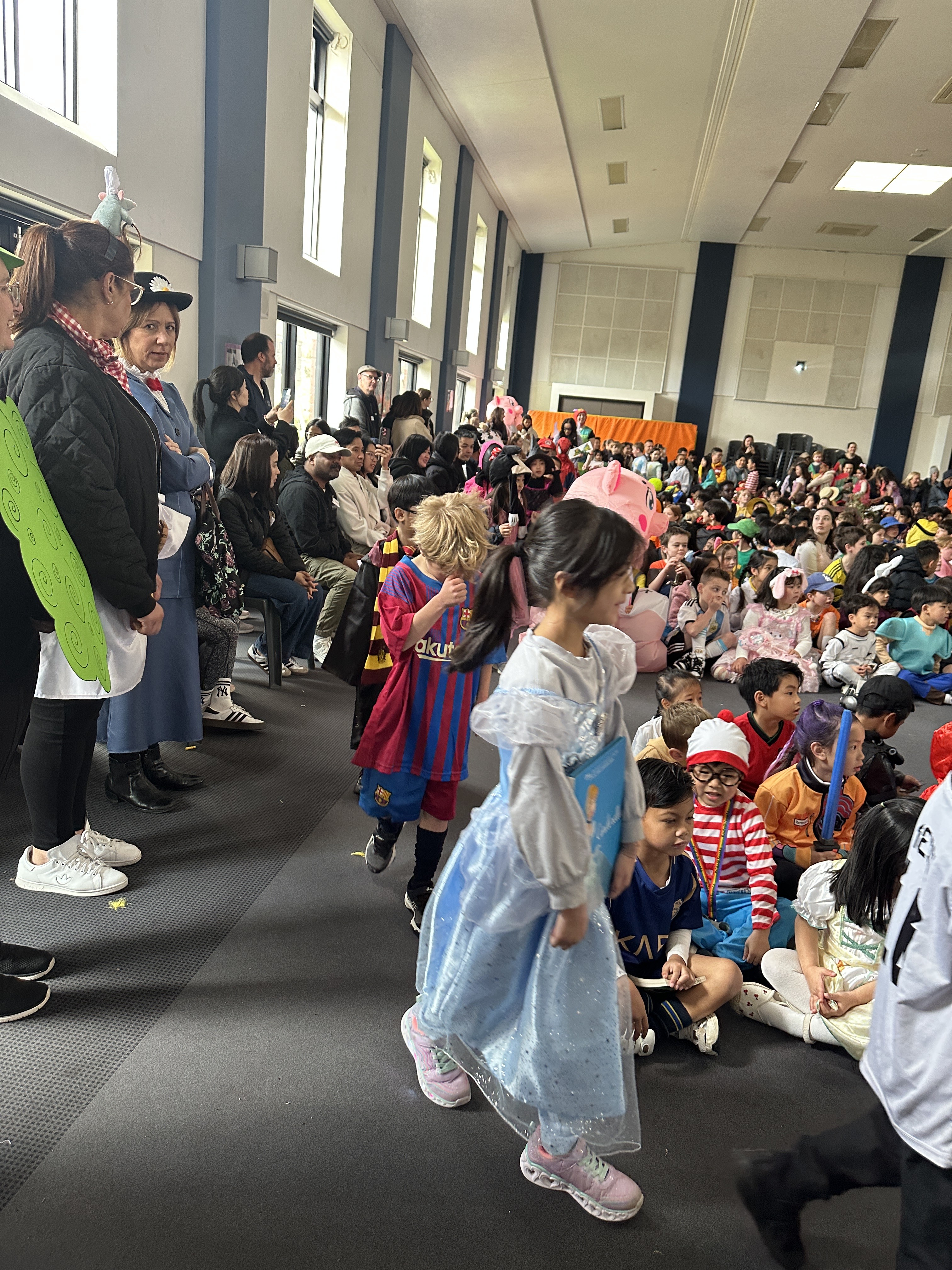 /uploaded_files/media/gallery/17562646662025 book week (78).JPG